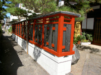 ���{�H��